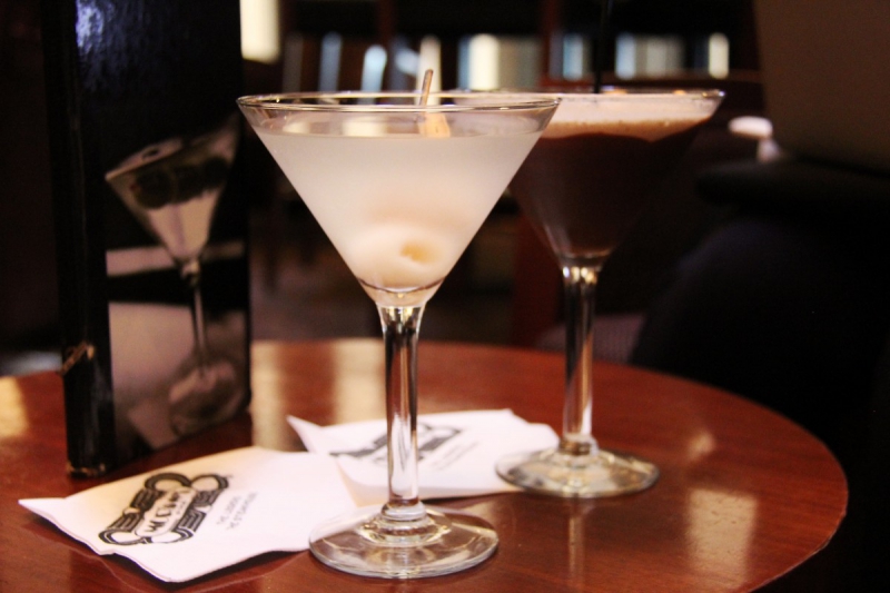 brasserie-ST RAPHAEL-min_martini_bar_lychee_chocolate_alcohol_liquor_happy_hour_happy-910161